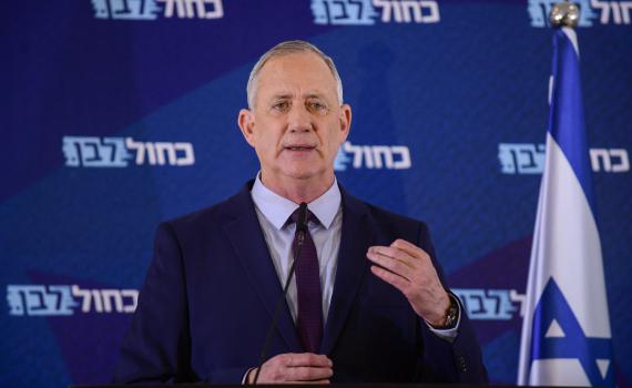 גנץ: "החייל שהגן על הפלסטיני פעל כמצופה"