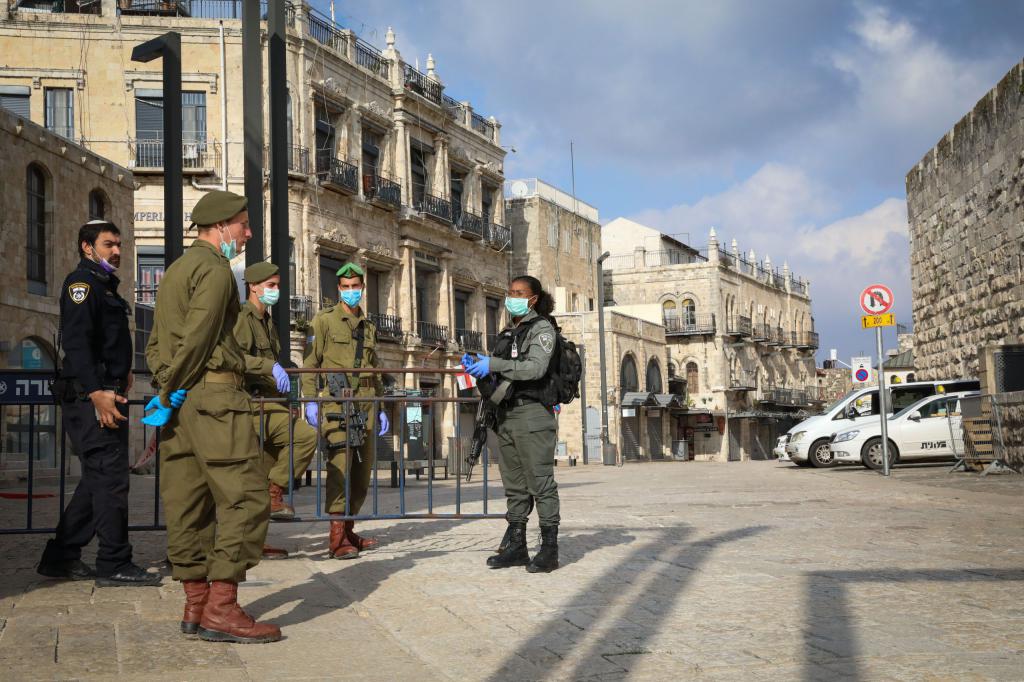 תושב העיר העתיקה תבע קצין משטרה והותקף באלימות