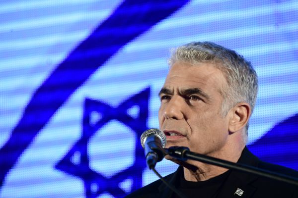 לפיד: "לא יהיה שום סיפוח, זה ספין קלאסי של נתניהו"