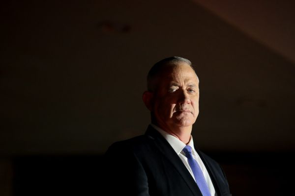 גנץ: ההדלפות מהקבינט – פגיעה בביטחון המדינה