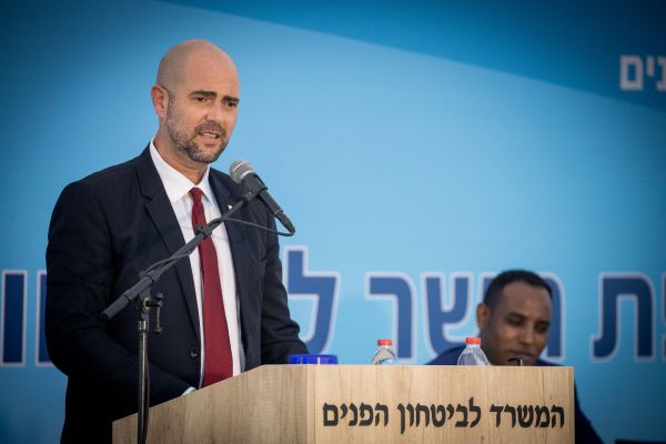 הפגנות השמאל | אוחנה: "יש לי רושם שזה יגמר בדם"