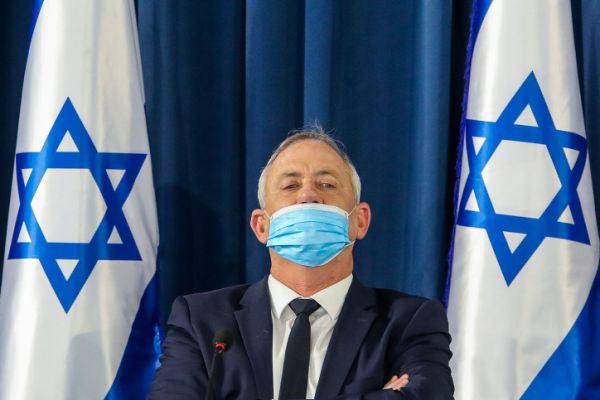 גנץ: "מחויב לפעול למען קידום תהליך השלום"