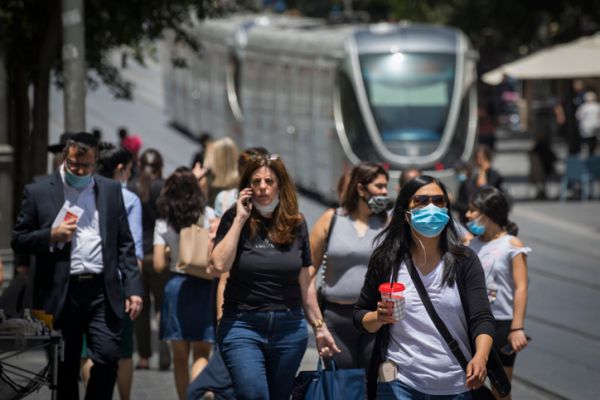 מפרי הנחיות מסכנים את כולנו – זלזלת הדבקת!