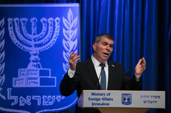 הליכוד: "אשכנזי לא ידע על ההסכם, דבריו לא רלוונטיים"