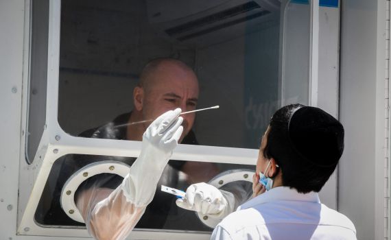 דיווח: משרד הבריאות מוריד את גיל הבדיקה ל-PCR