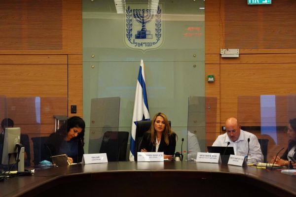 פרופ' גרוטו מציג: התנאים לפיהם נחזור להגבלות ולסגר