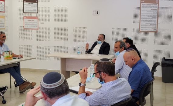 דרעי: "טענות מועצת יש"ע נגד תוכנית המאה מבוססות"