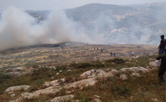 אש משתוללת סמוך ליצהר, חשד להצתה על ידי ערבים
