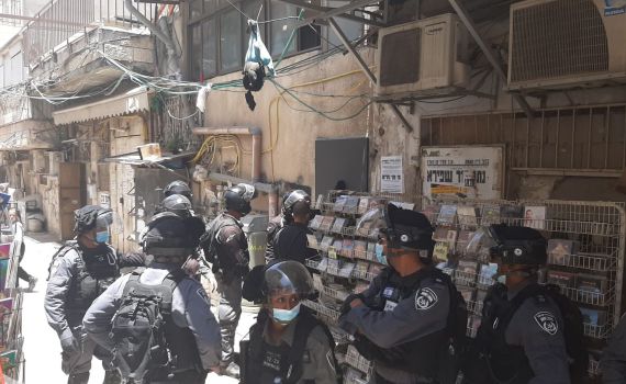 התפרעות במאה שערים: שוטרים הותקפו באבנים