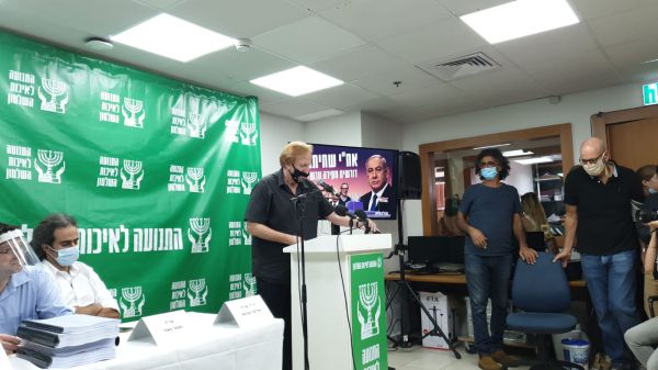 התנועה לאיכות השלטון: לחקור שוב את הצוללות