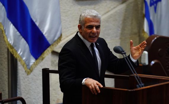 יום אחרי הקלות המס: נדחה חוק דמי אבטלה לעמצאיים