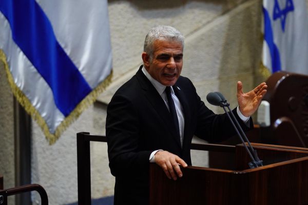 יום אחרי הקלות המס: נדחה חוק דמי אבטלה לעמצאיים