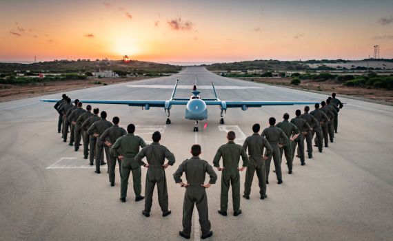 בתום שנת הכשרה: הסתיים קורס מפעילי כלי טיס ה-35