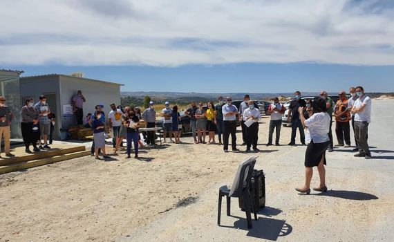 נווה שמיר: הפרויקט המסקרן של הסרוגים