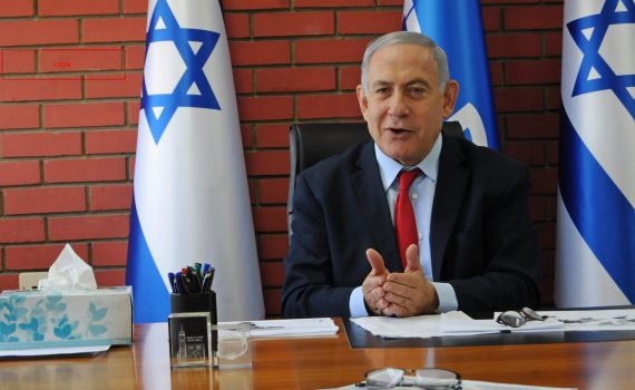 עוה"ד של מני נפתלי: הסיבה לחקירה – רדיפת נתניהו