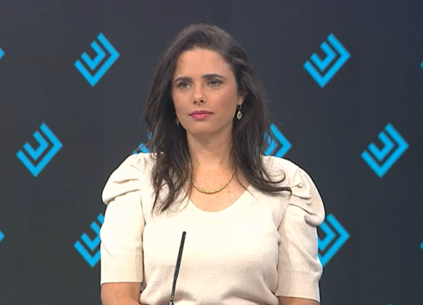 צפו: שקד בראיון אישי; "אימא חסרה לי כל הזמן"