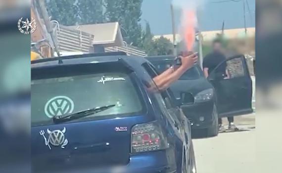 לקראת שבת: המשטרה תפסה מאות כוורות זיקוקין