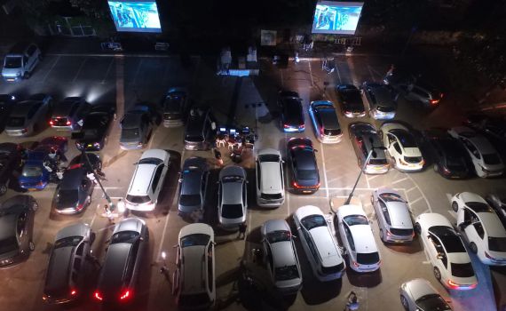 הפתרון היצרתי למסיבת סוף שנה: דרייב אין