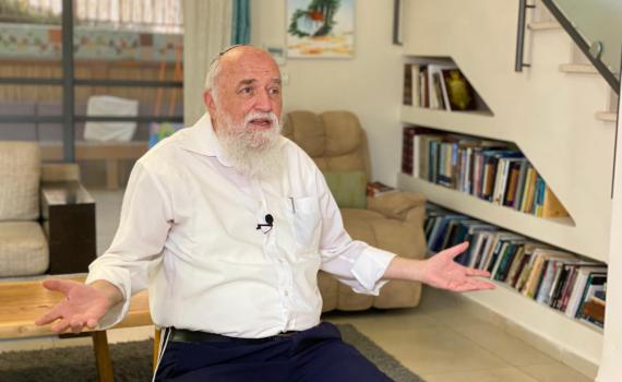 רבה של גוש קטיף לסרוגים: "היינו פסע ממלחמת אחים"