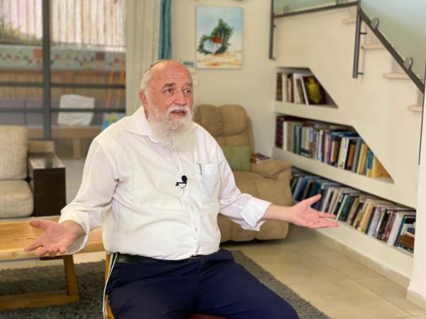 רבה של גוש קטיף לסרוגים: "היינו פסע ממלחמת אחים"