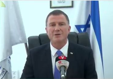 צפו: אדלשטיין שומע על התפטרות סדצקי בשידור חי