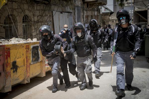 חרדים ונערי גבעות צריכים לשלב כוחות נגד המשטרה