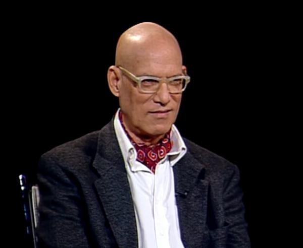 "במקום לצאת לפאבים, הם הולכים להפגנות"