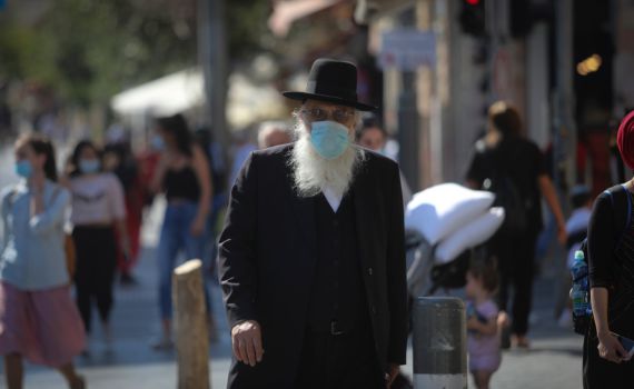 בני ברק בחוץ: גם היישובים החרדים יוצאים מסגר