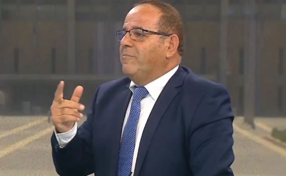 'מי החיים' |  איוב קרא: אני מייבא מים נגד קורונה. צפו