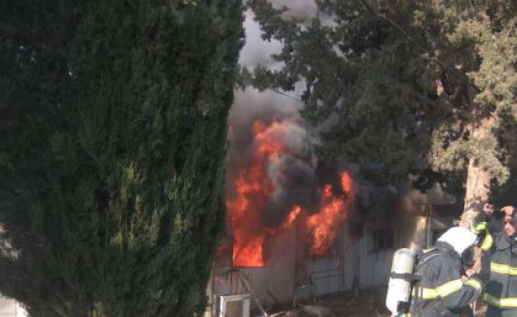 שריפה בשומרון: 3 דירות באבני חפץ עולות באש