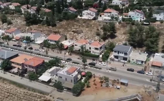 קנו קרקע בשומרון אבל הכסף נעלם: "הלך לבריכה"