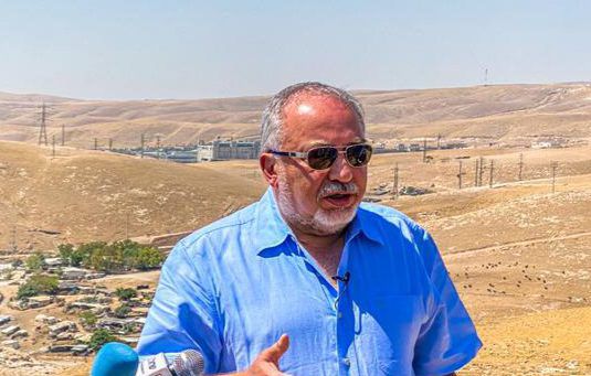 ליברמן: "אין שום סיכוי שנתניהו יחיל ריבונות"