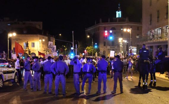 הדגלים השחורים למפכ"ל המיועד: הדח את דורון ידיד