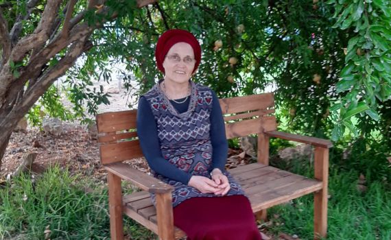 אם ל-16 ואחות קורונה: יסכה לפיד בראיון לסרוגים