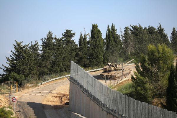 זוהו חשודים בגבול לבנון; צירי תנועה נסגרו