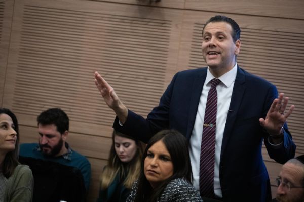 מיקי זהר: יש נתק מוחלט; הממשלה לא תחזיק מעמד