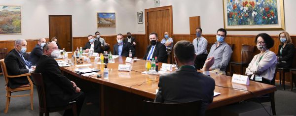 המל"ל המליץ: סגירת בתי כנסת וצמצום התקהלויות ל-10 אנשים