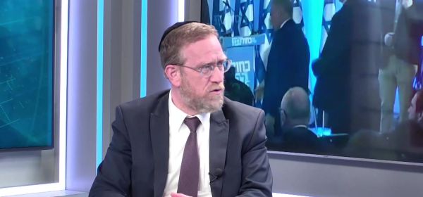 ח"כ פינדרוס לגנץ: דורש תשובות לענישה בקומי אורי