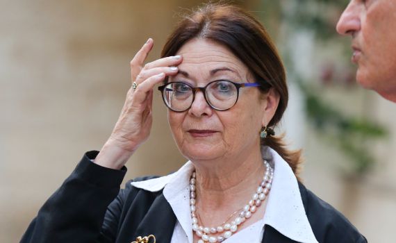 "אולי נכניס את כל הג'ינג'ים לצל בגלל החור באוזון?"