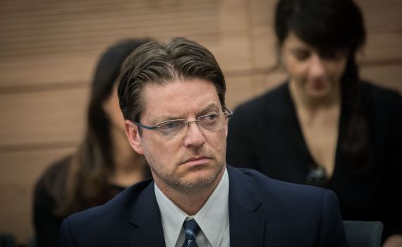 הנהלת בתי המשפט תסביר הסתרת שמות עוזרי שופטים