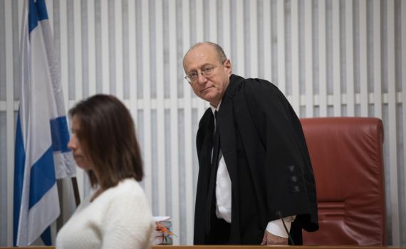 בג"ץ קבע: נכנסים לבידוד לא יקבלו אישור מחלה