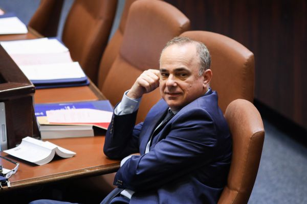 שטייניץ: פתיחת אולמות האירועים הייתה שגיאה מאז'ורית