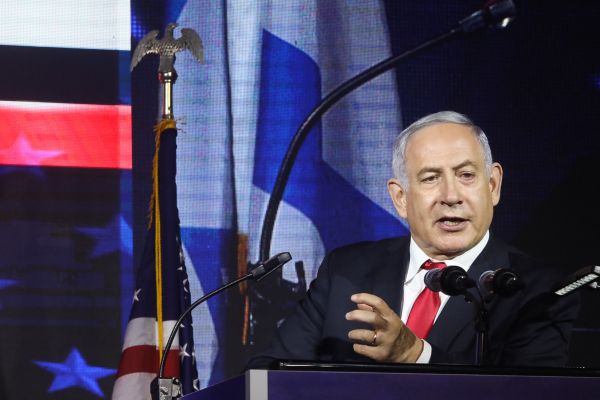 ערב אחרי המשפט: האם נתניהו יפטר עו"ד נוסף?