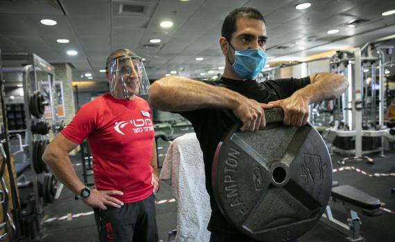 משרד הבריאות בהודעה נגד מאמן הכושר וכוכב הרשת