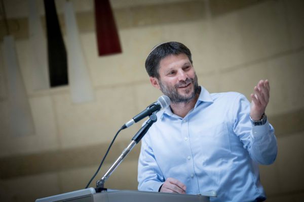 סמוטריץ' דורש ועדת חקירה לניגוד עניינים של שופטים