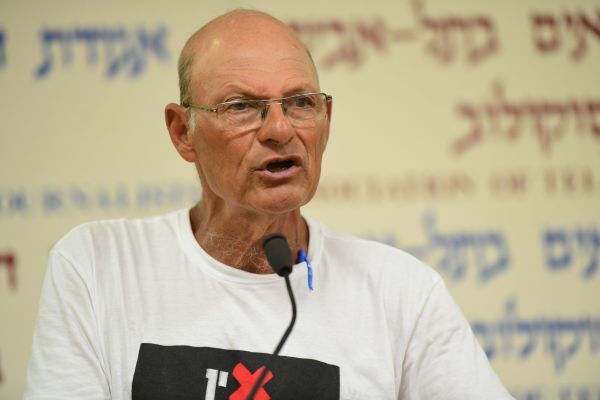 אמיר השכל: "בוצע פוגרום במאהל המחאה בבלפור"