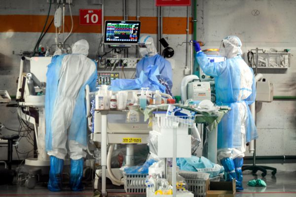 קורונה, נשבר שיא יומי: מחצות נדבקו 868 בני אדם