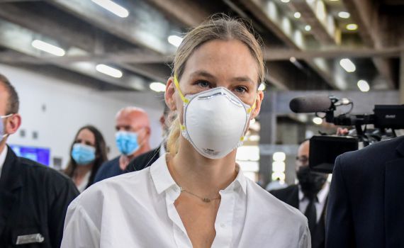 בר רפאלי: בשוק שיש בכלל ספק אם לקיים סגר בפורים