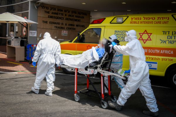 פעם נוספת: מעל 2,000 חולי קורונה נדבקו ביממה