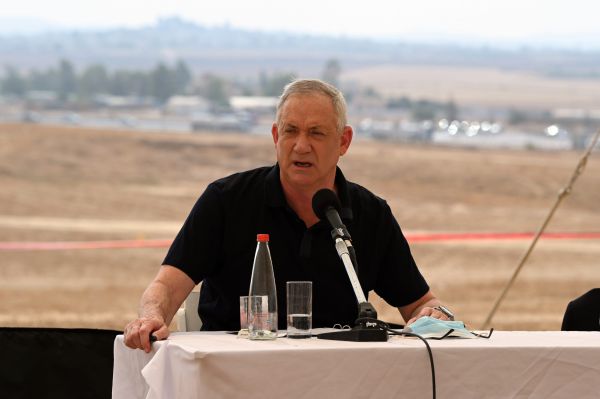 גנץ: "לא תקין שלא עודכנתי על ההסכם מראש"